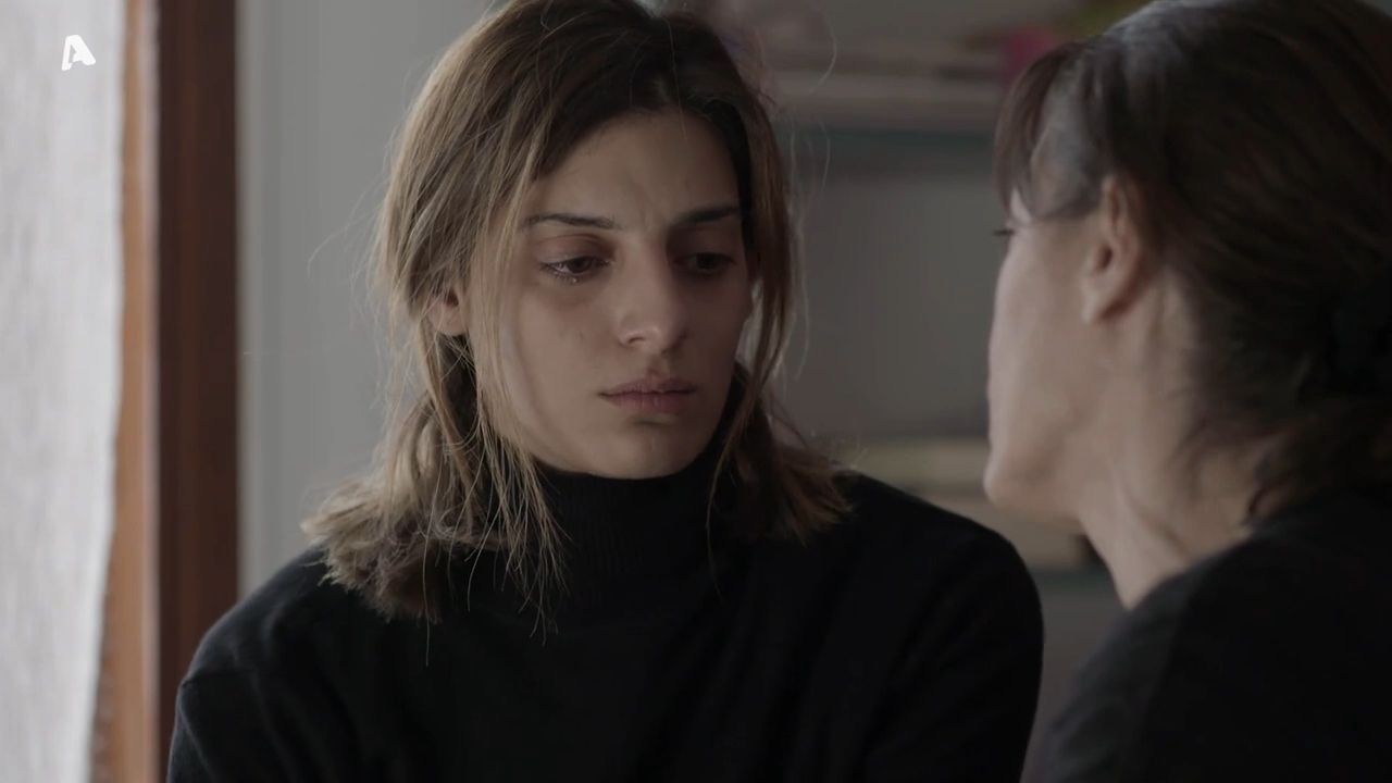 Σασμός-Αστέρη-μείνε-μακριά-από-την-κόρη-και-τον-εγγονό-μου-