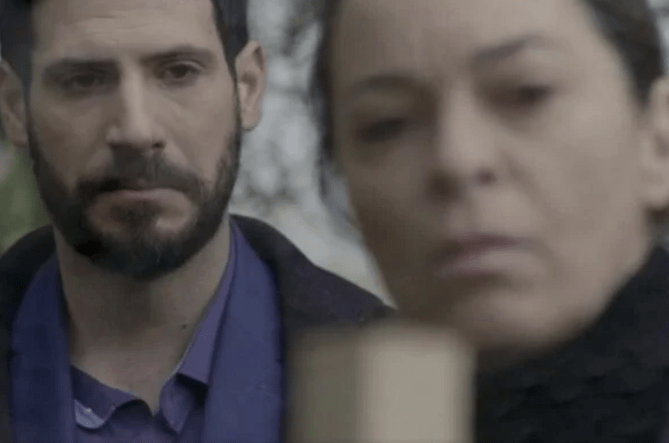 Σασμός-ο-Άγγελος-πιάνεται-στα-χέρια-με-τον-Αστέρη-