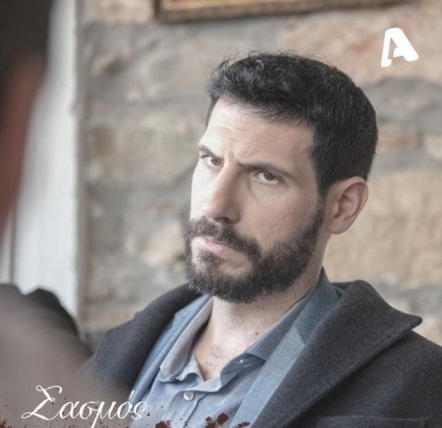 Σασμός-ο-Άγγελος-πιάνεται-στα-χέρια-με-τον-Αστέρη-