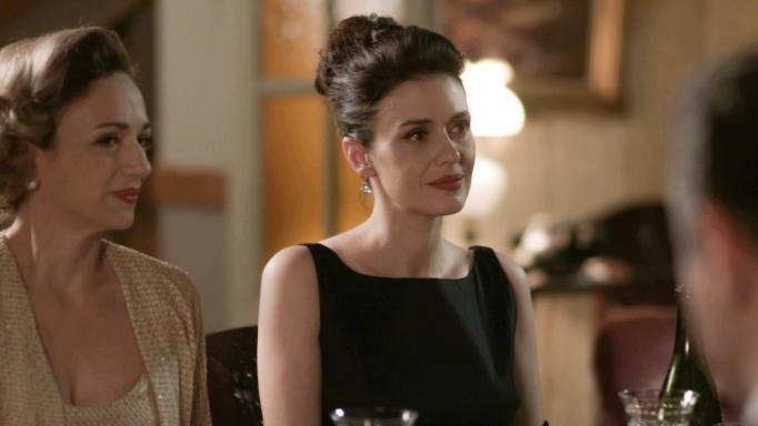 Άγριες-Μέλισσες-Αιμιλία-Ζωή 