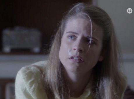 Άγριες Μέλισσες-η-Δρόσω-περνάει-στην-αντεπίθεση-