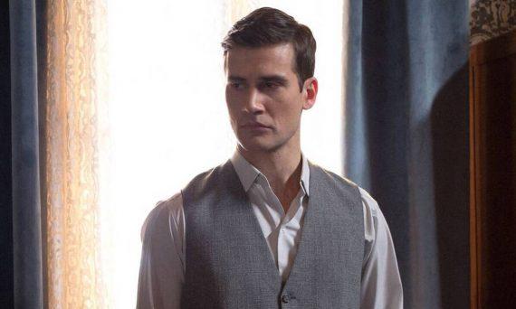 Άγριες Μέλισσες: Η Ρένα πέφτει στα πατώματα μετά τον χωρισμό της