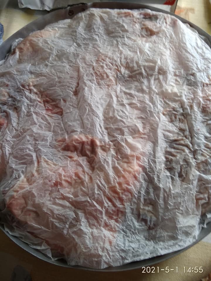 αρνί-στον-φούρνο-με-τα-ξύλα-για-το-Πάσχα-συνταγή-