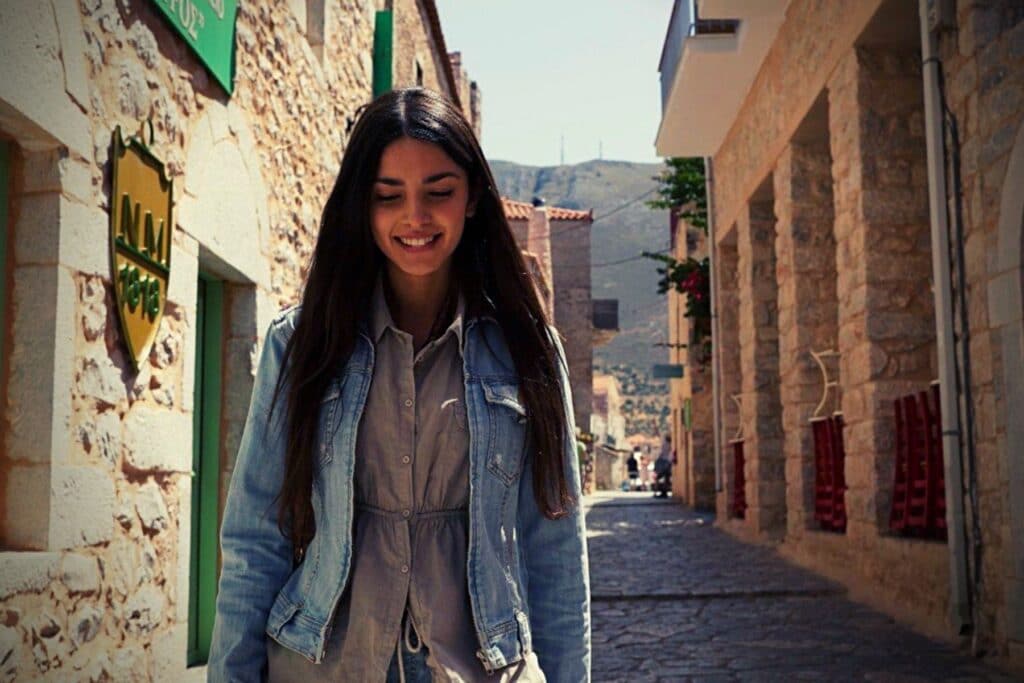 Η-Γη-της-Ελιάς-Βασιλική Η-Γη-της-Ελιάς-Βασιλική