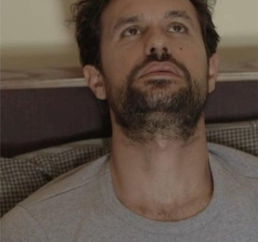 Σασμός-ο-Αστέρης-καταρρέει-όταν-βλέπει-την-Αργυρώ-με-τον-Σταύρο-