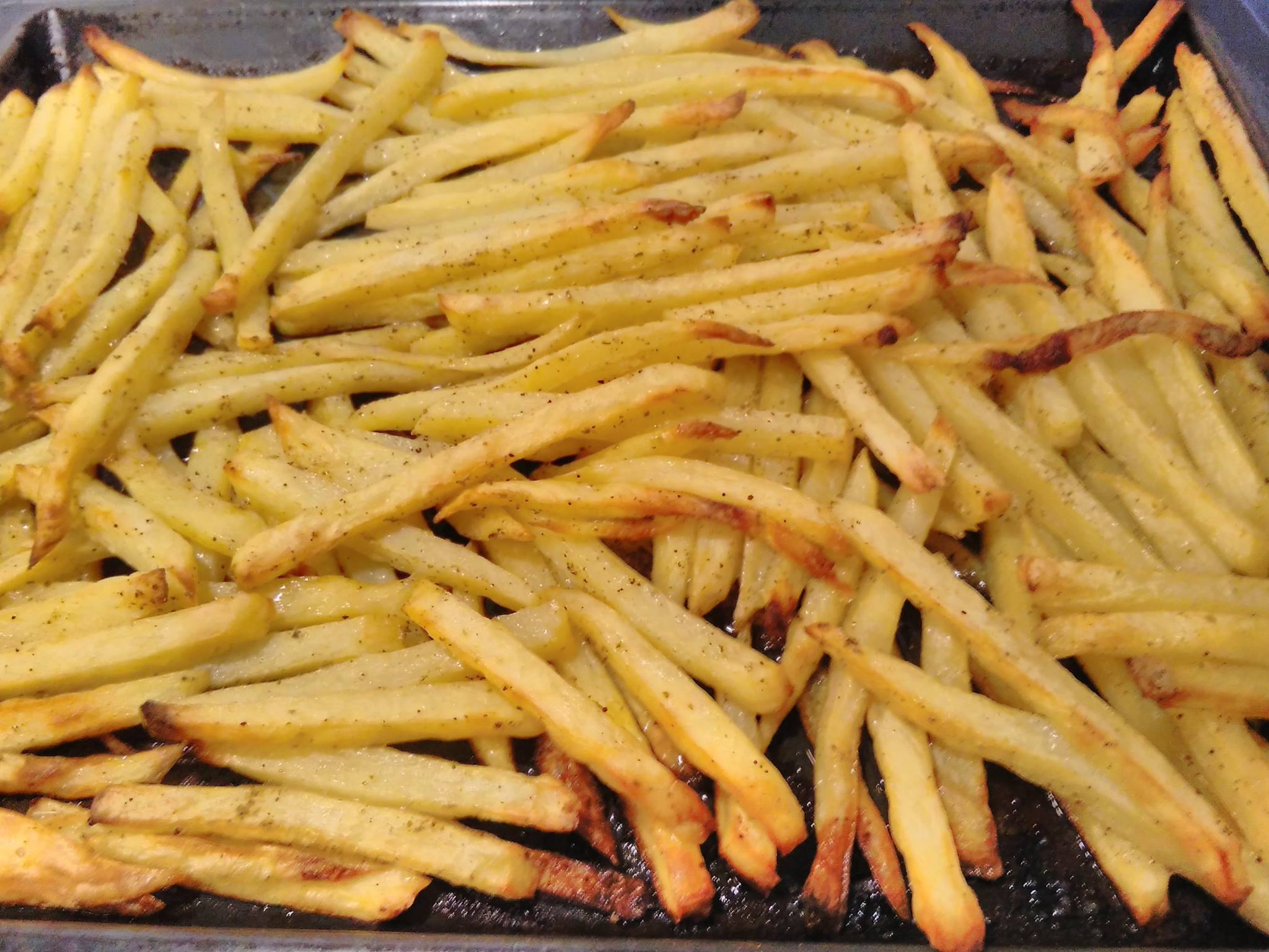 Κυριακή του Πάσχα: Πατάτες φούρνου σαν τηγανιτές