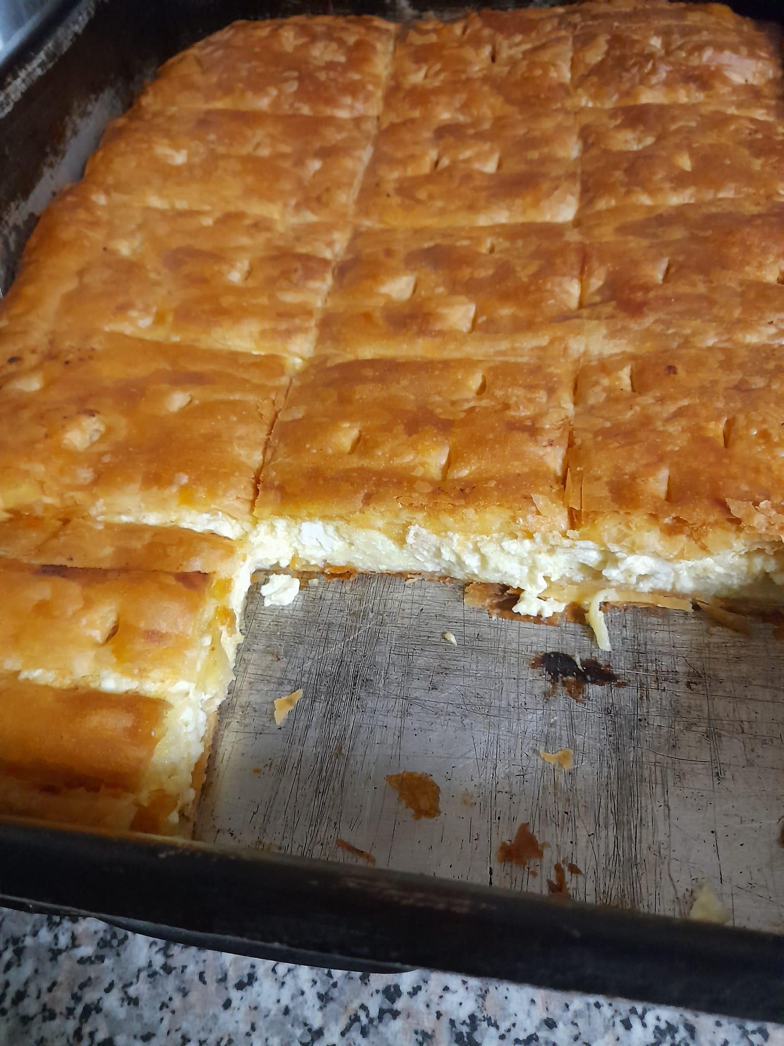 Πασχαλινή τυρόπιτα με κρέμα της Βέφας