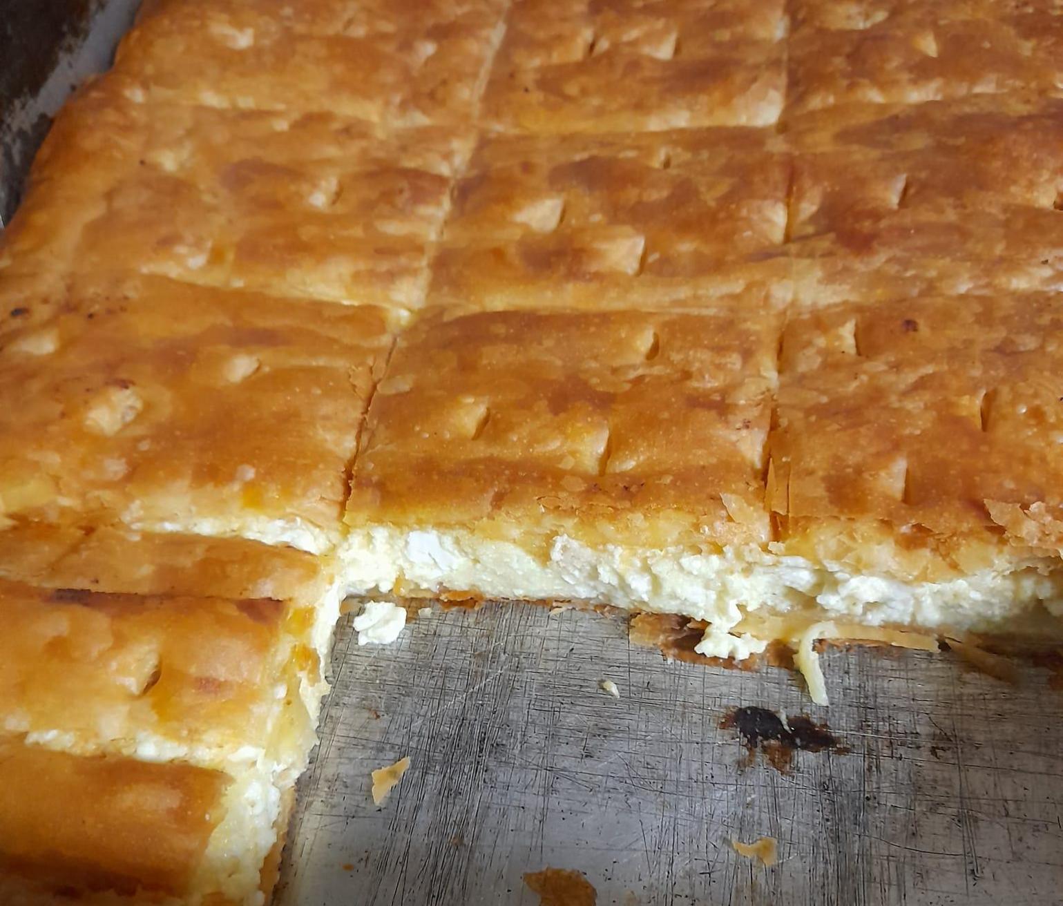 Πασχαλινή τυρόπιτα με κρέμα της Βέφας