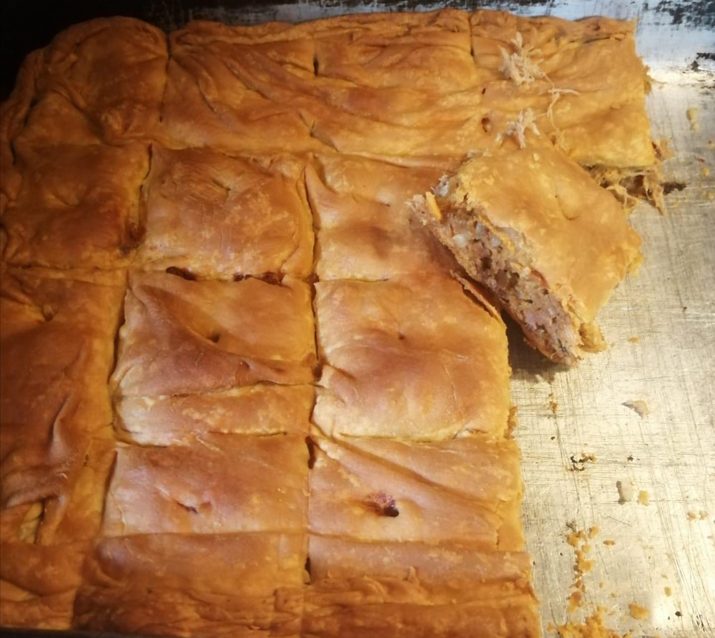 Κρεατόπιτα με το αρνί που περίσσεψε