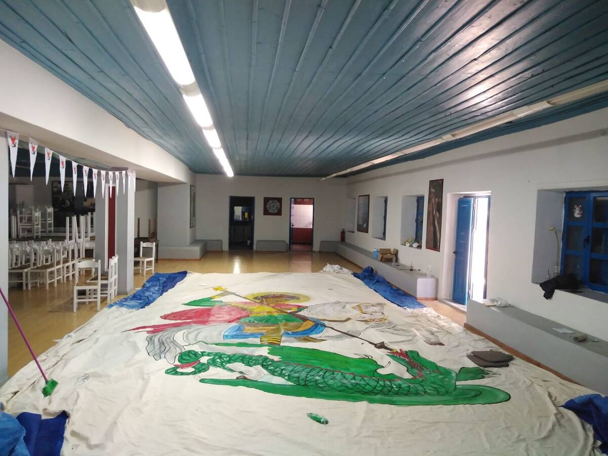 Στράτος Μυλωνάς : Ο άνθρωπος που ζωγράφισε τον Άγιο Γεώργιο στην τεράστια ελληνική σημαία που αναρτήθηκε στο Καστελόριζο