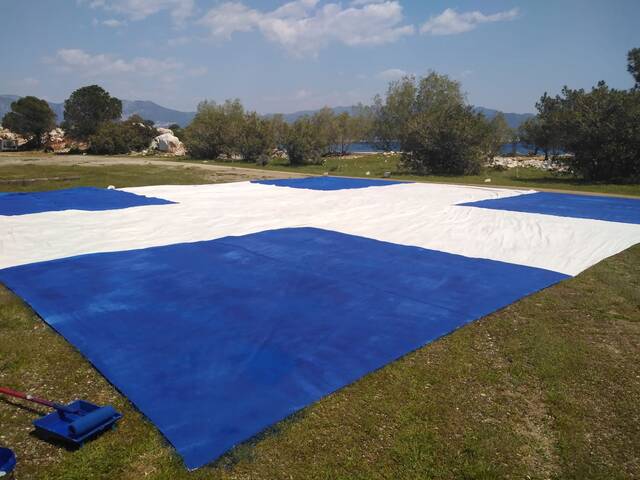 Στράτος Μυλωνάς : Ο άνθρωπος που ζωγράφισε τον Άγιο Γεώργιο στην τεράστια ελληνική σημαία που αναρτήθηκε στο Καστελόριζο