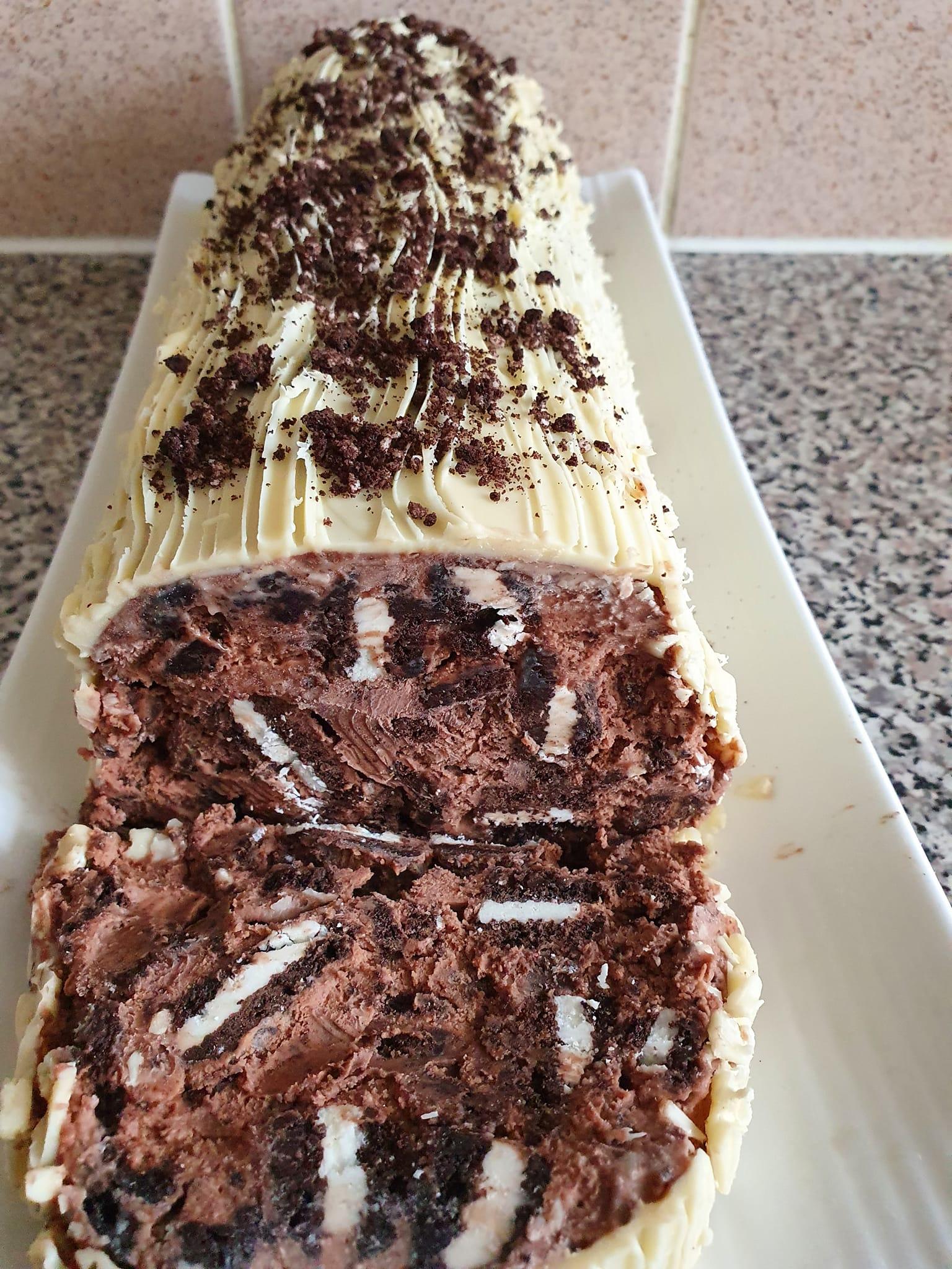 Κορμός- με- μπισκότα- oreo- Κορμός- με- μπισκότα- oreo-