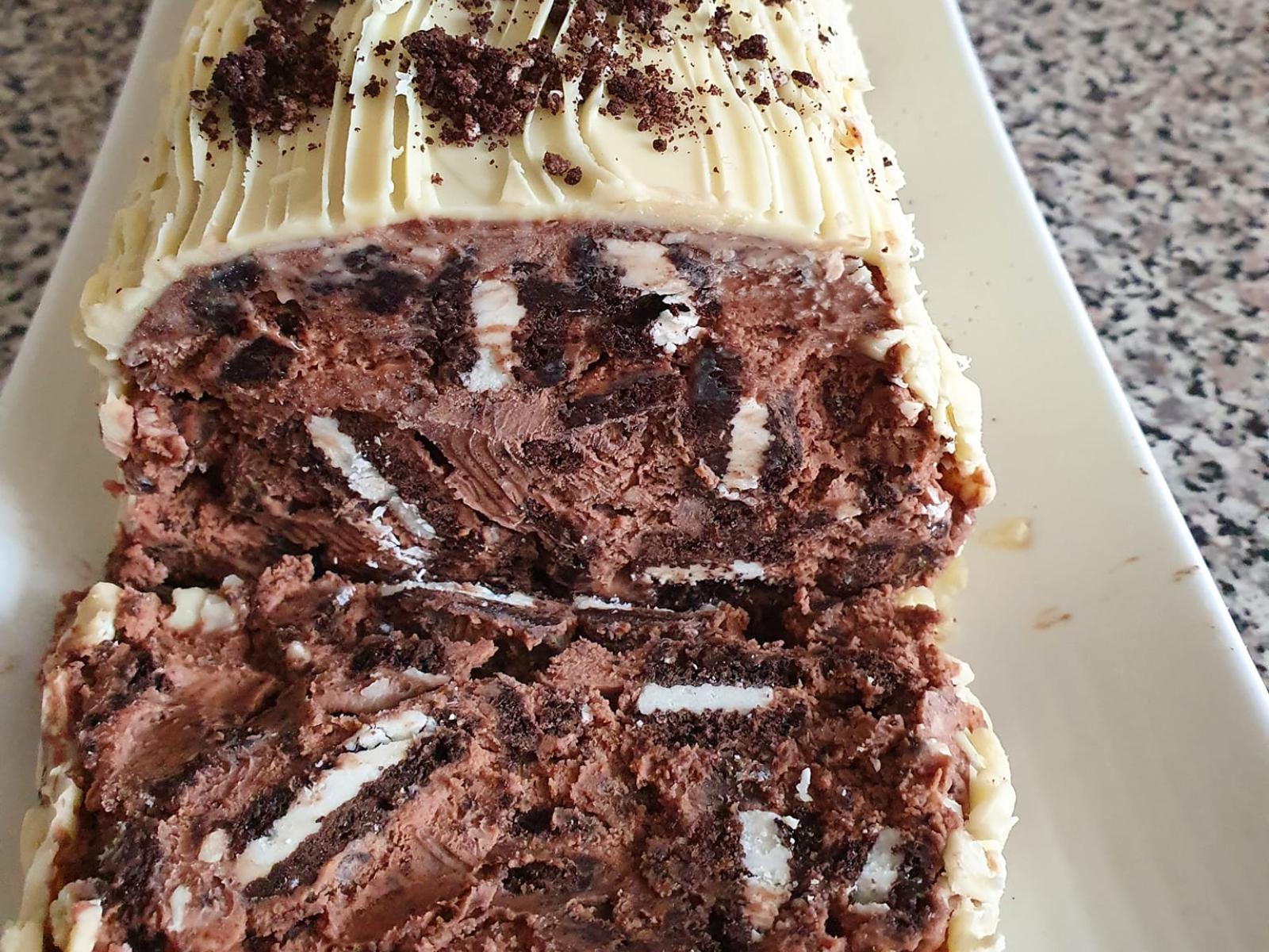 Κορμός- με- μπισκότα- oreo- Κορμός- με- μπισκότα- oreo-