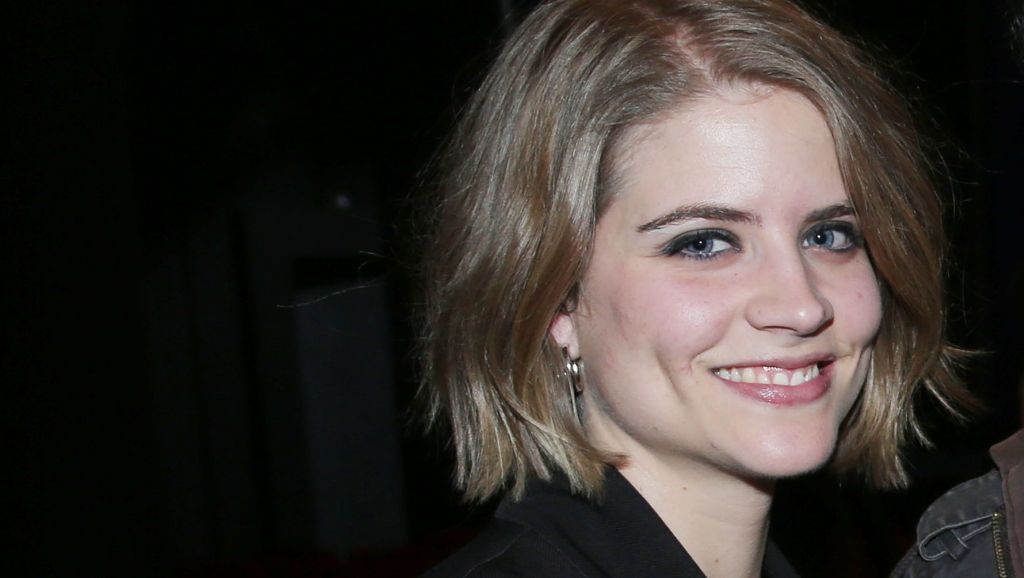 Άγριες-Μέλισσες-Δανάη-Μιχαλάκη-Δρόσω