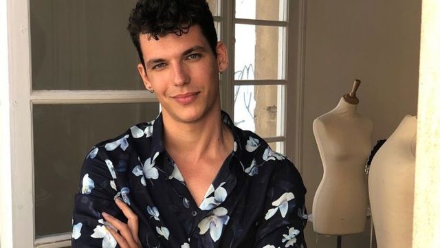 Η Γη της Ελιάς-Βασίλης Μίχας-