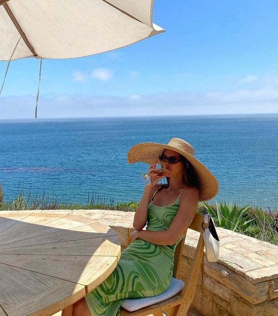 πράσινο-φόρεμα-με-ρίγες-