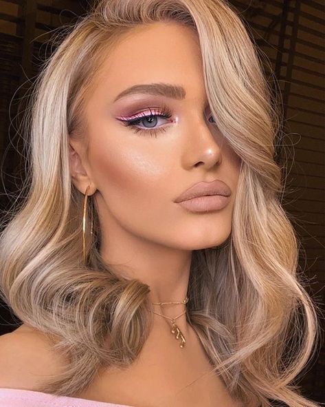 ιδέες-για-μακιγιάζ-με-γκλίτερ-και-highlighter-την-Άνοιξη Καλοκαίρι-