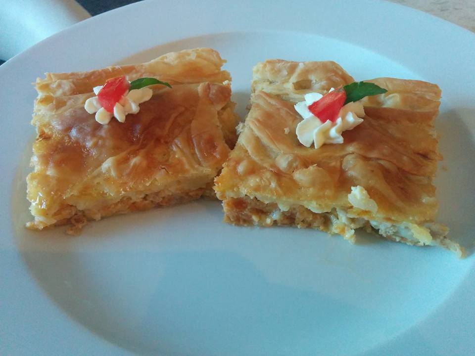 τραχανόπιτα-με-κοτόπουλο-συνταγή- τραχανόπιτα-με-κοτόπουλο-συνταγή-