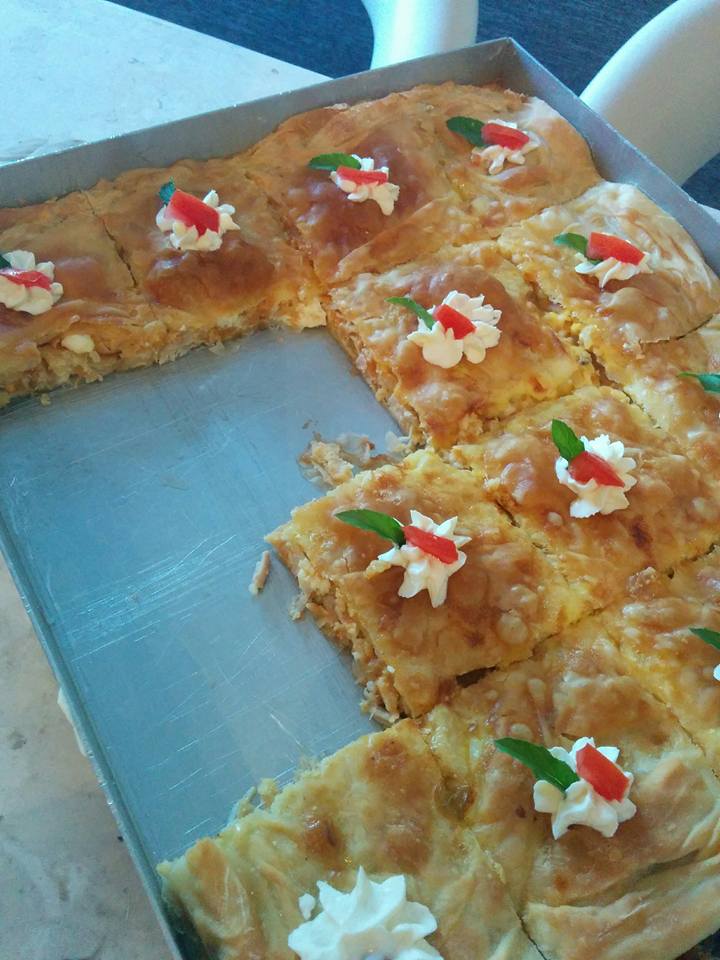 τραχανόπιτα-με-κοτόπουλο-συνταγή- τραχανόπιτα-με-κοτόπουλο-συνταγή-