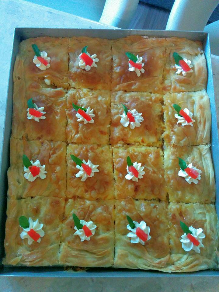 τραχανόπιτα-με-κοτόπουλο-συνταγή- τραχανόπιτα-με-κοτόπουλο-συνταγή-