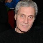 Αλμπέρτο Εσκενάζυ: Σπάνια δημόσια εμφάνιση στην πρεμιέρα της κόρης του! (εικόνα)