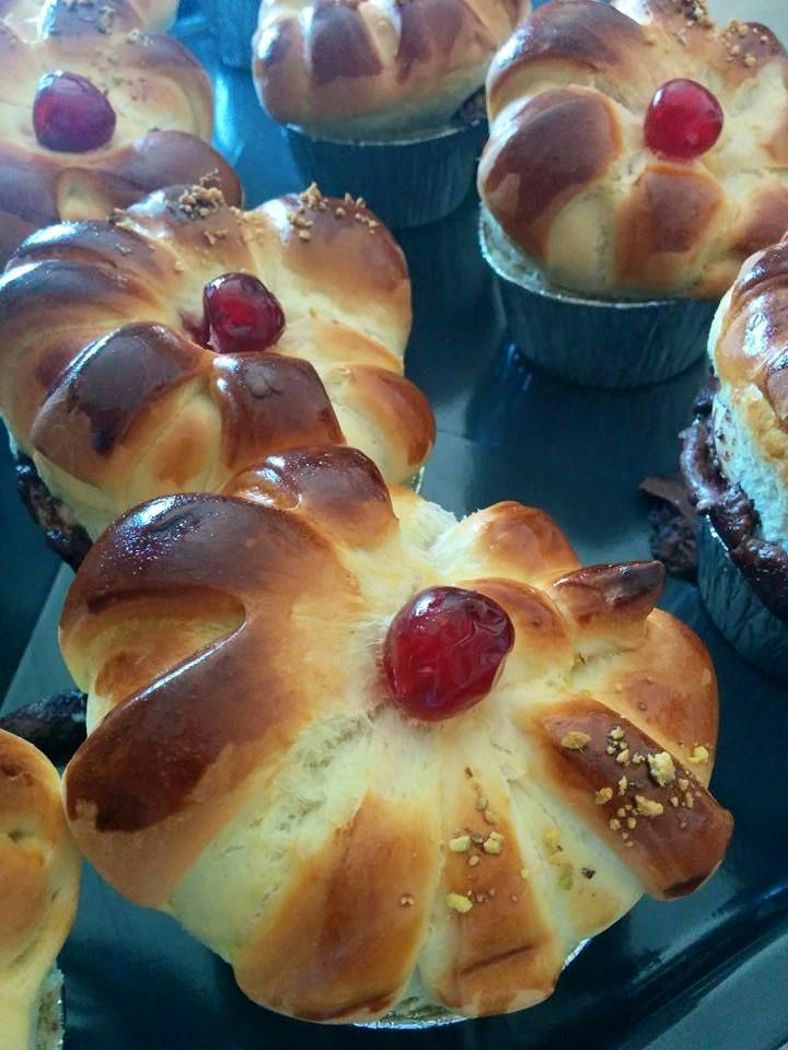 Τσουρεκομάφινς- με- μερέντα- Τσουρεκομάφινς- με- μερέντα-