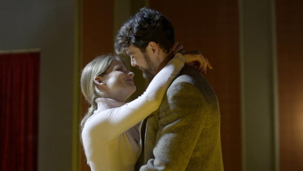 Άγριες-Μέλισσες-Κωνσταντής-Δρόσω