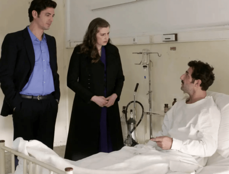 Άγριες Μέλισσες-Ζάχος-Λάμπρος-Ελένη-