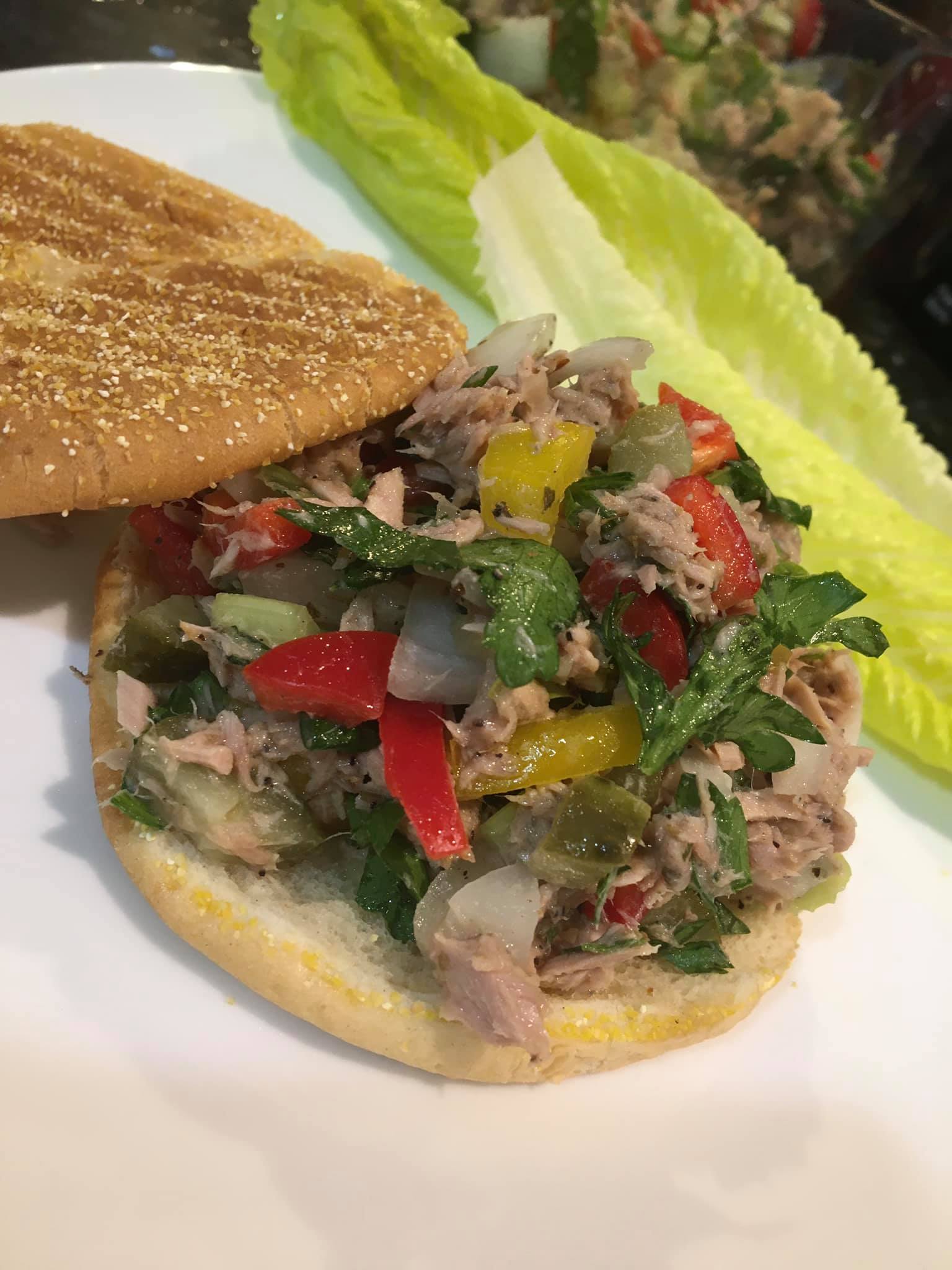 Σάντουιτς- με- τόνο- και- λαχανικά-