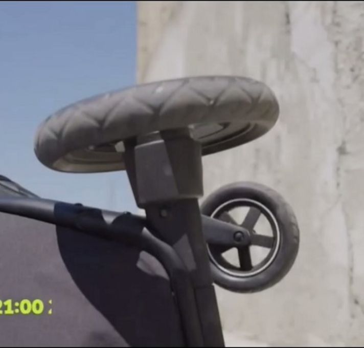 Η-Γη-της-Ελιάς-καρότσι