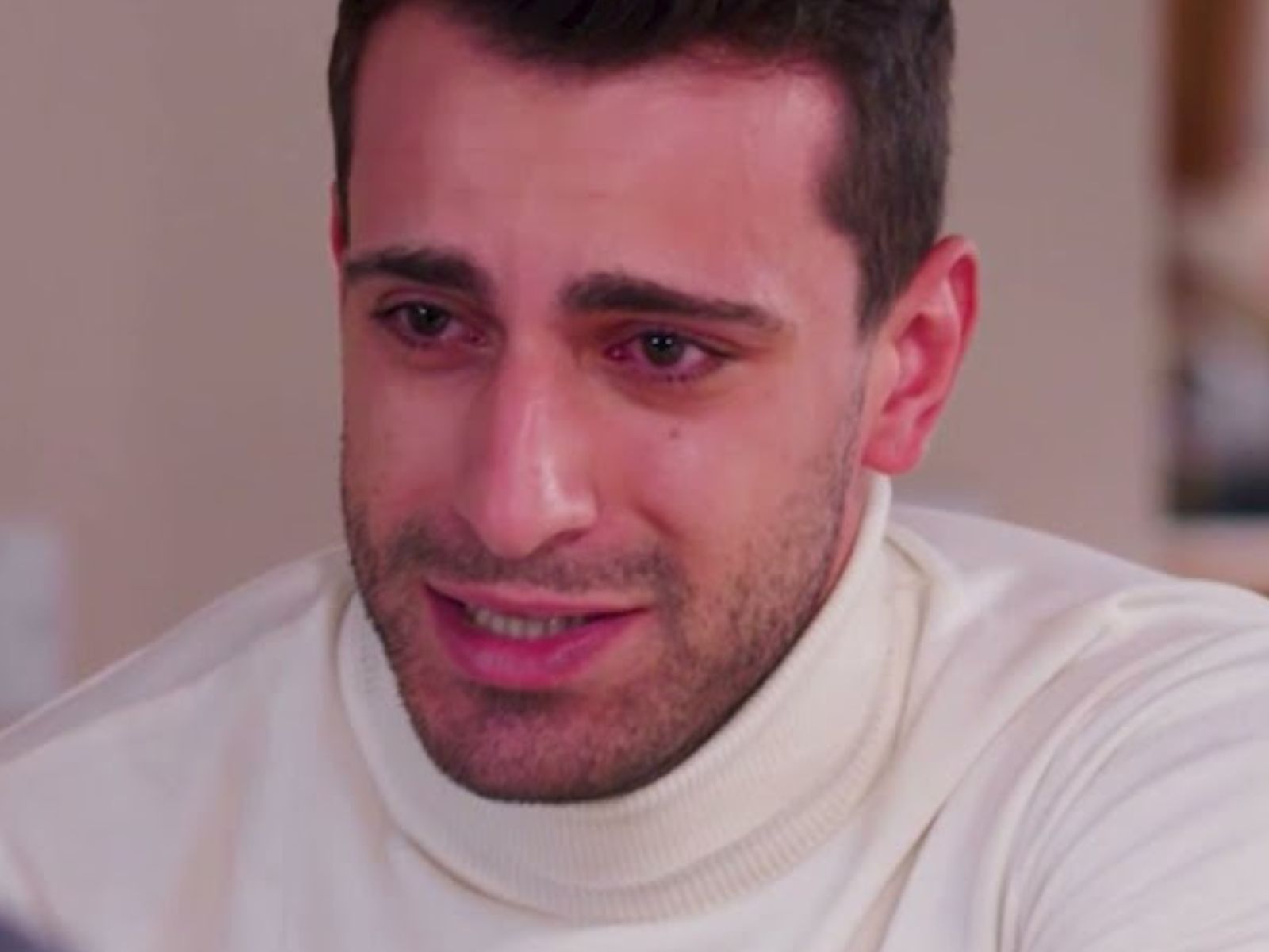 Η Γη της Ελιάς-Αλέξης-