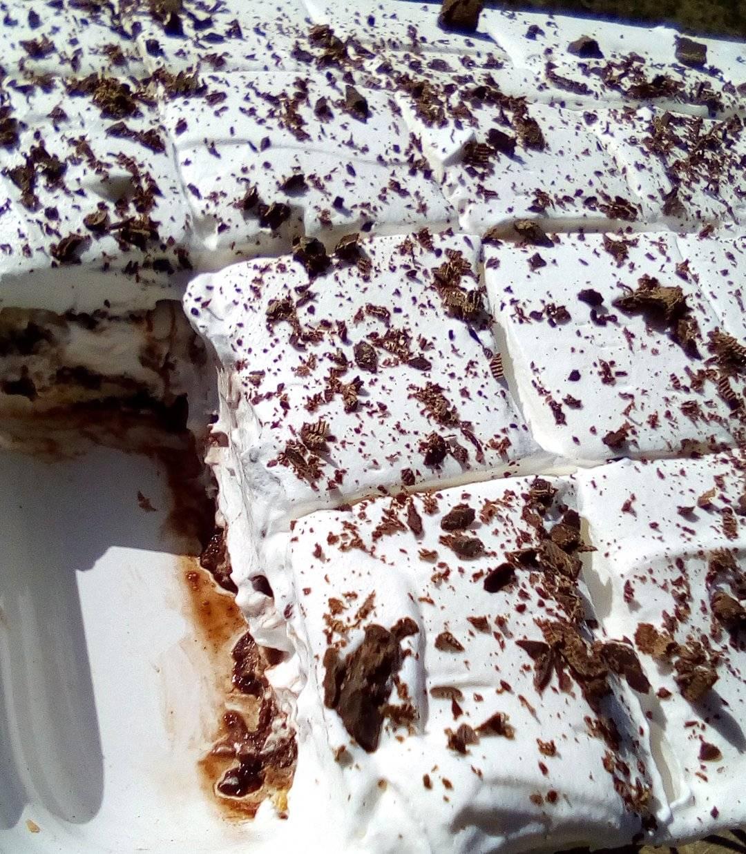 Γλυκό -ψυγείου- με -σαντιγί-