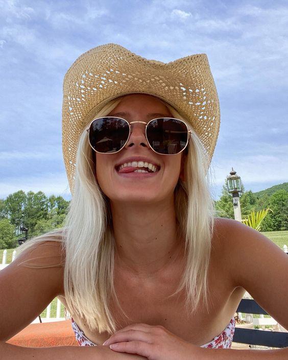 ιδέες-για-ντύσιμο-με-καπέλο-Καλοκαίρι 2022-