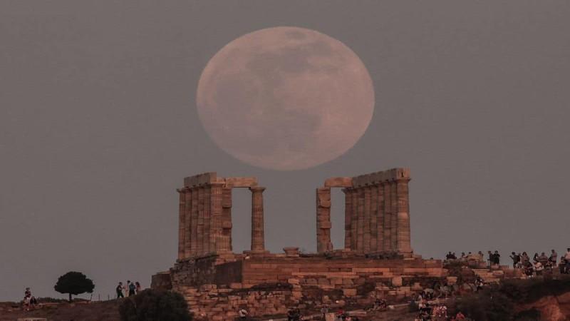 Ολική-έκλειψη-Σελήνης-Ελλάδα