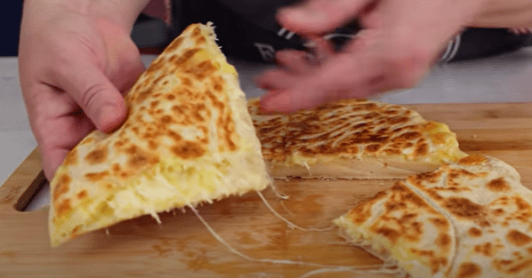 συνταγή-για-πατατοτυρόψωμο- συνταγή-για-πατατοτυρόψωμο-