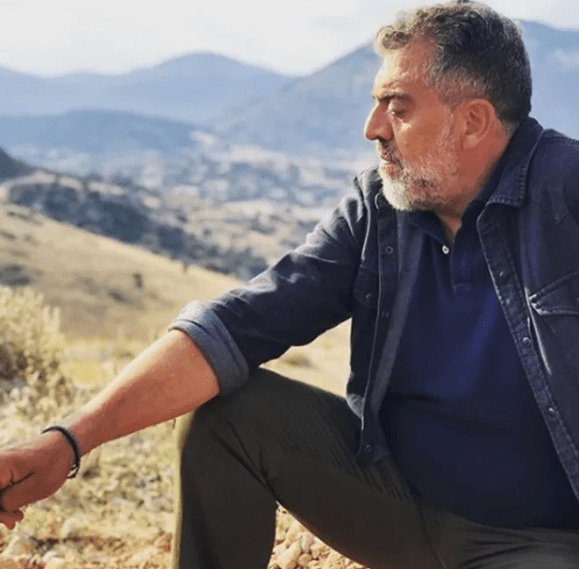 Η Γη της Ελιάς-Δημοσθένης-