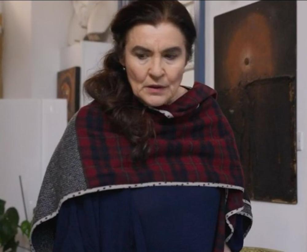 Η Γη της Ελιάς-Μαργαρίτα Η Γη της Ελιάς-Μαργαρίτα