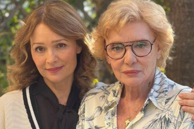 Η-Γη-της-Ελιάς-Φανή-Μαρία Η-Γη-της-Ελιάς-Φανή-Μαρία