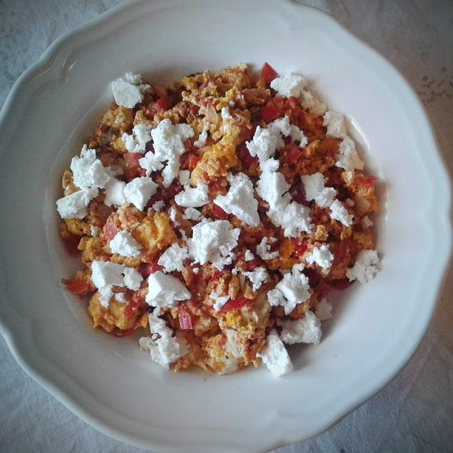 20-καλοκαιρινές-συνταγές-Στραπατσάδα 20-καλοκαιρινές-συνταγές-Στραπατσάδα