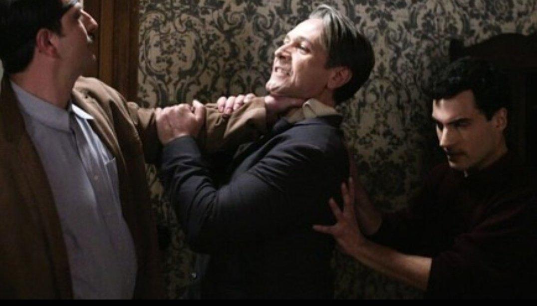 Άγριες Μέλισσες: Βάφεται κόκκινο το Διαφάνι με μία μάχη χωρίς τέλος