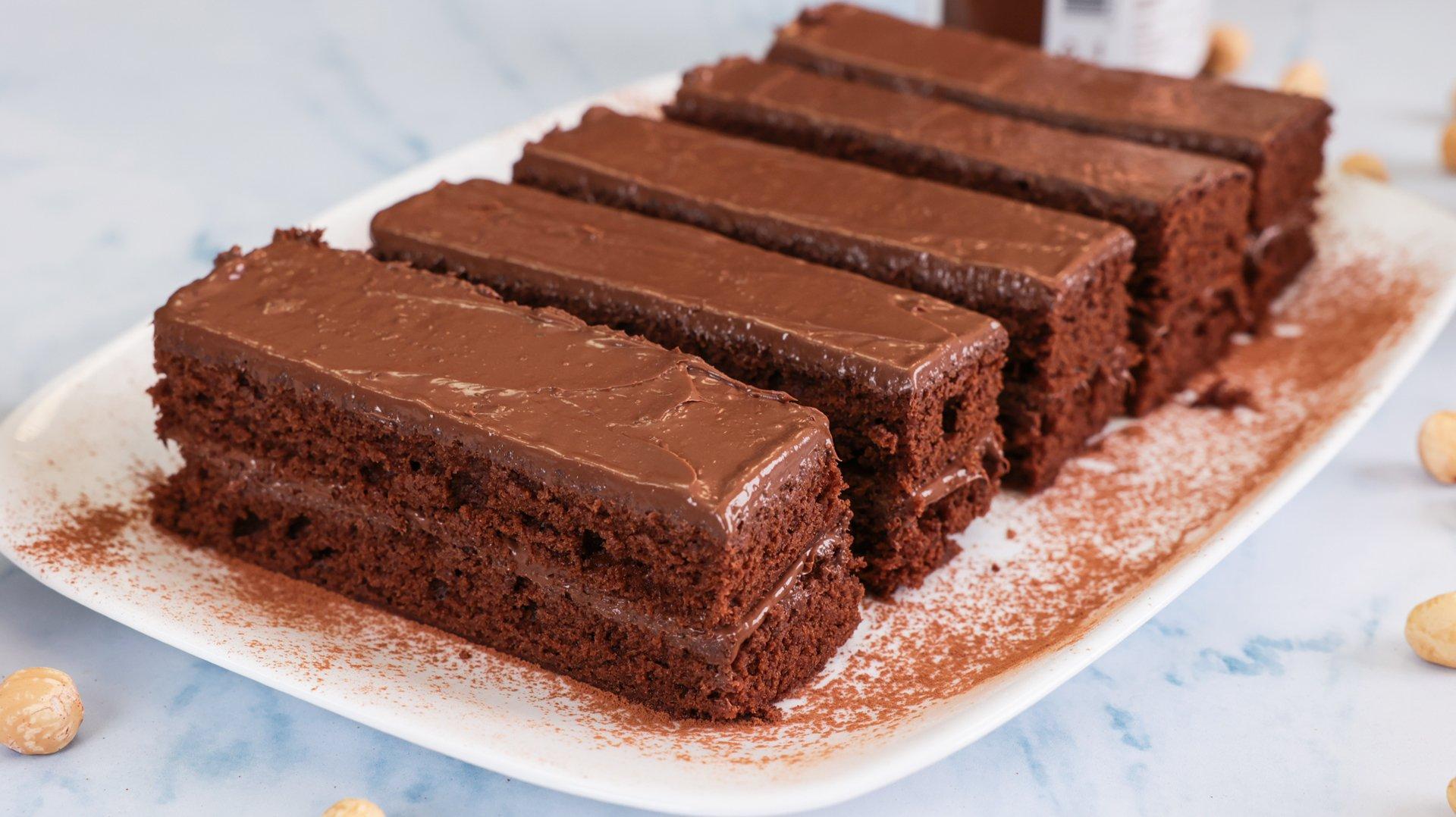 Σοκολατένια παστάκια με 3 υλικά χωρίς ζάχαρη