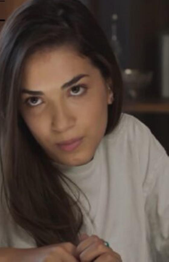 Η Γη της Ελιάς-Μαρίνα-