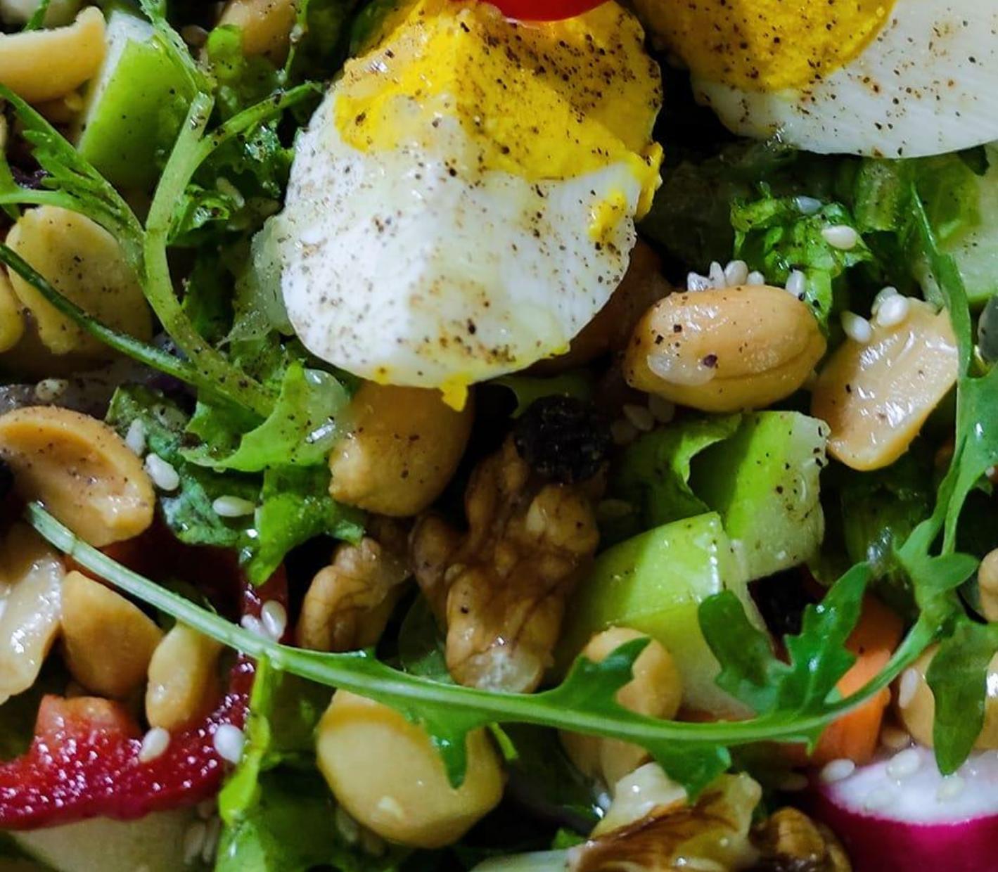 Πολυσάλατα με αυγά