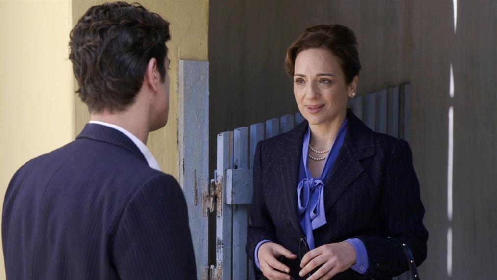 Άγριες Μέλισσες : Πότε γεννάει η Ελένη