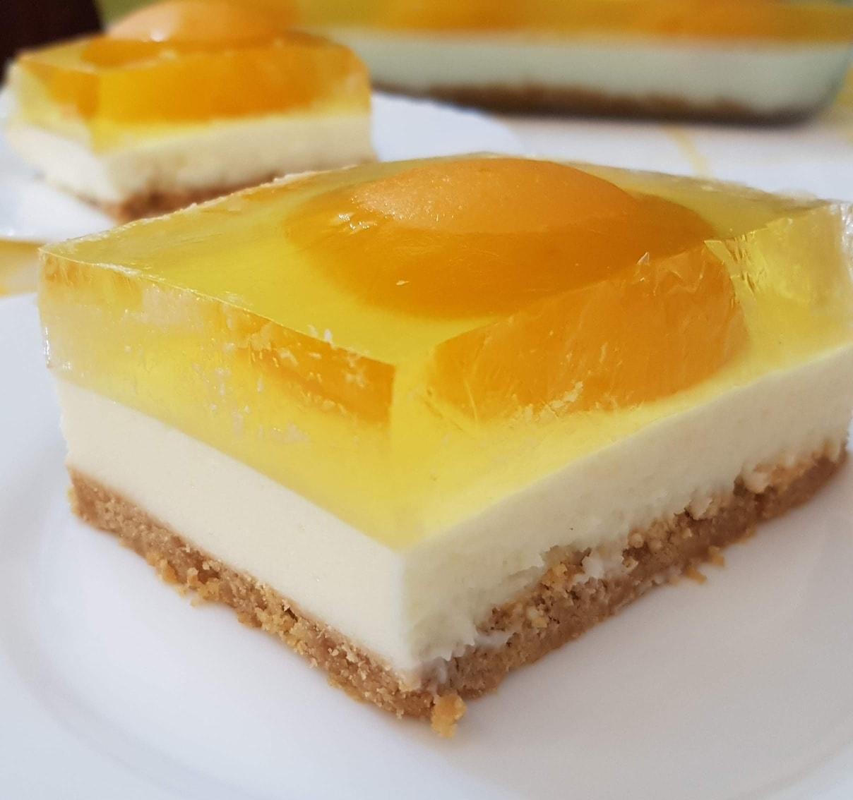 Δροσερό -γλυκό -με -κομπόστα- ροδάκινο- και -ζελέ-