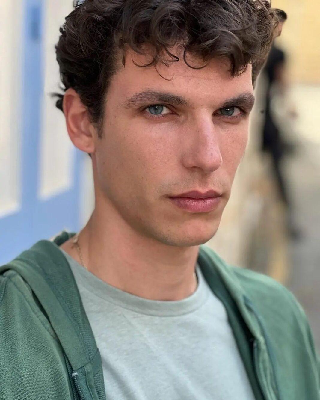 Η Γη της Ελιάς-Χρήστος-