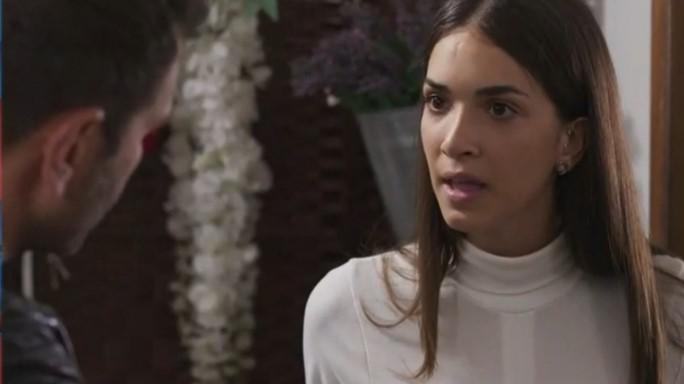 Η Γη της Ελιάς-Μαρίνα-Μάνος- Η Γη της Ελιάς-Μαρίνα-Μάνος-