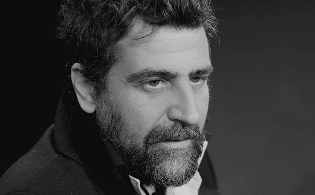 Η Γη της Ελιάς-Θανάσης-