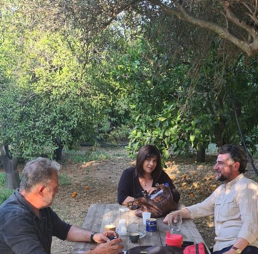 Η Γη της Ελιάς-Θανάσης-Στάθης-