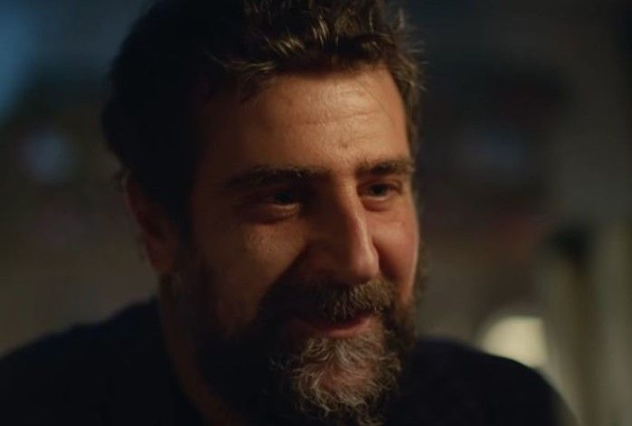 Η Γη της Ελιάς-Θανάσης-